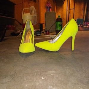 Qupid sz 10 pumps